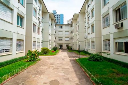 Apartamento à venda com 70m², 2 quartos e sem vagaÁrea comum