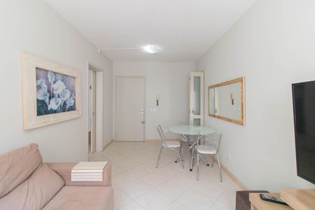 Sala de apartamento à venda com 2 quartos, 70m² em Menino Deus, Porto Alegre