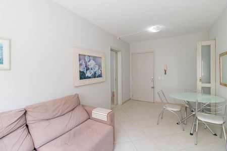 Sala de apartamento à venda com 2 quartos, 70m² em Menino Deus, Porto Alegre