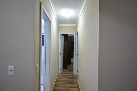Corredor de apartamento para alugar com 2 quartos, 42m² em Jardim Helga, São Paulo