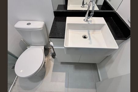 Apartamento para alugar com 25m², 1 quarto e sem vaga Apartamento para alugar com 25m², 1 quarto e sem vagaBanheiro Social