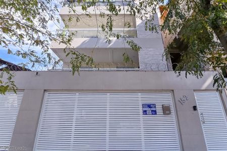 Apartamento para alugar com 68m², 2 quartos e sem vagaFachada