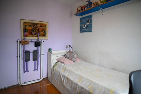 Apartamento à venda com 75m², 3 quartos e 2 vagasQuarto 2