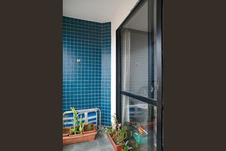 Apartamento à venda com 75m², 3 quartos e 2 vagasVaranda