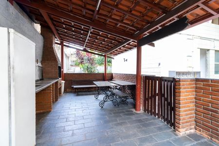 Apartamento à venda com 42m², 2 quartos e 1 vaga Apartamento à venda com 42m², 2 quartos e 1 vagaÁrea comum - Churrasqueira