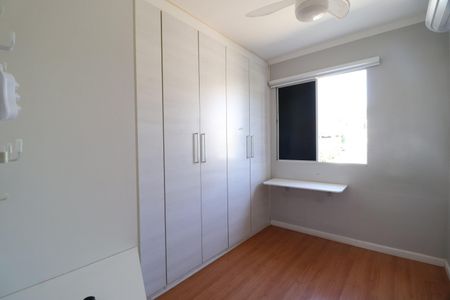 Casa de condomínio para alugar com 176m², 3 quartos e 2 vagasQuarto 2