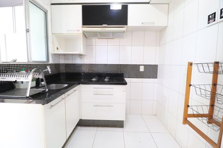 Casa de condomínio para alugar com 176m², 3 quartos e 2 vagasCozinha