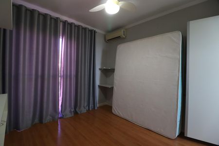 Casa de condomínio para alugar com 176m², 3 quartos e 2 vagasSuíte