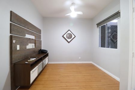 Casa de condomínio para alugar com 176m², 3 quartos e 2 vagasSala