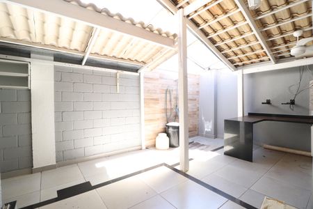 Casa de condomínio para alugar com 176m², 3 quartos e 2 vagasVaranda