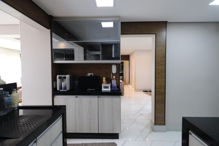 Apartamento à venda com 132m², 3 quartos e 2 vagasCozinha