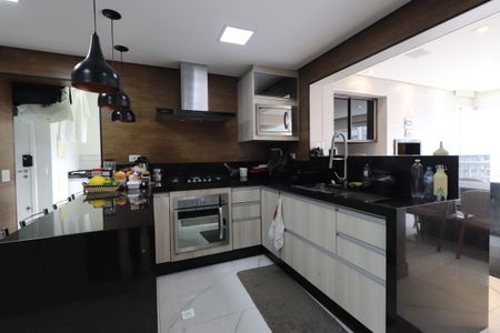 Apartamento à venda com 132m², 3 quartos e 2 vagasCozinha