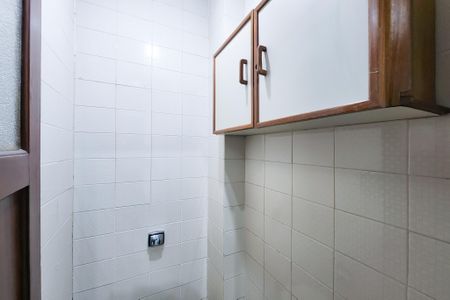 Apartamento à venda com 81m², 2 quartos e sem vagaBanheiro de Serviço