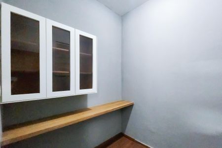 Apartamento à venda com 81m², 2 quartos e sem vagaQuarto de Serviço