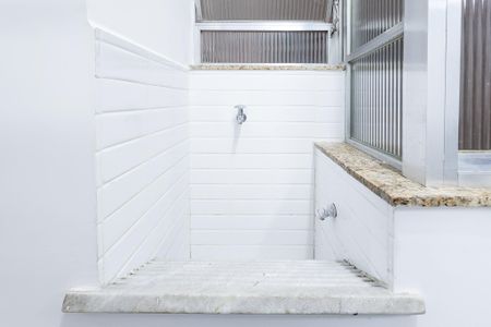 Apartamento à venda com 81m², 2 quartos e sem vagaÁrea de Serviço