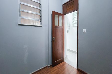 Apartamento à venda com 81m², 2 quartos e sem vagaQuarto de Serviço