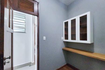 Apartamento à venda com 81m², 2 quartos e sem vagaQuarto de Serviço