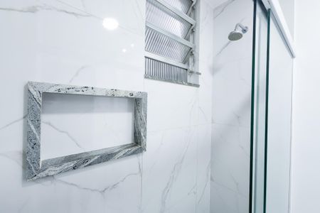 Apartamento à venda com 81m², 2 quartos e sem vagaBanheiro