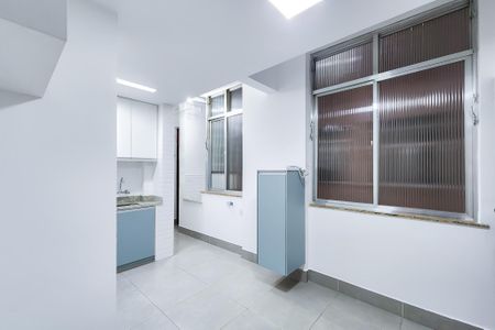 Apartamento à venda com 81m², 2 quartos e sem vagaCozinha