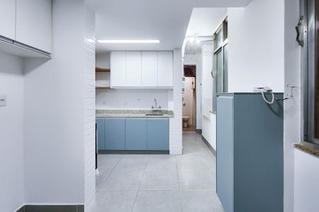 Apartamento à venda com 81m², 2 quartos e sem vagaCozinha