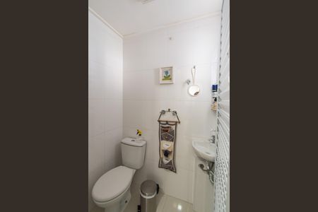 Apartamento à venda com 181m², 3 quartos e 3 vagas Apartamento à venda com 181m², 3 quartos e 3 vagasBanheiro de serviço