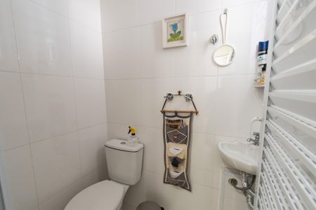 Apartamento à venda com 181m², 3 quartos e 3 vagas Apartamento à venda com 181m², 3 quartos e 3 vagasBanheiro de serviço