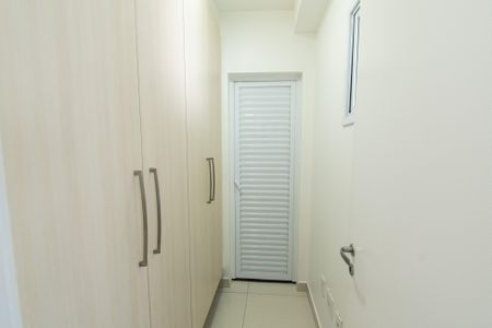 Apartamento à venda com 181m², 3 quartos e 3 vagas Apartamento à venda com 181m², 3 quartos e 3 vagasQuarto de serviço