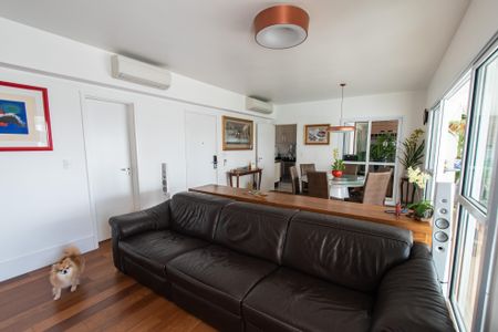 Apartamento à venda com 181m², 3 quartos e 3 vagas Apartamento à venda com 181m², 3 quartos e 3 vagasSala