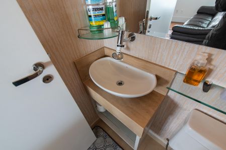 Apartamento à venda com 181m², 3 quartos e 3 vagas Apartamento à venda com 181m², 3 quartos e 3 vagasLavabo