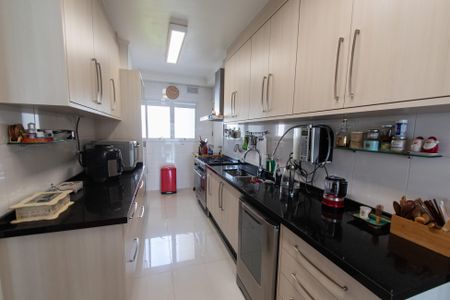 Apartamento à venda com 181m², 3 quartos e 3 vagas Apartamento à venda com 181m², 3 quartos e 3 vagasCozinha