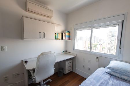 Apartamento à venda com 181m², 3 quartos e 3 vagas Apartamento à venda com 181m², 3 quartos e 3 vagasSuíte 2