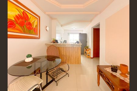 Apartamento para alugar com 77m², 2 quartos e 1 vagaSala