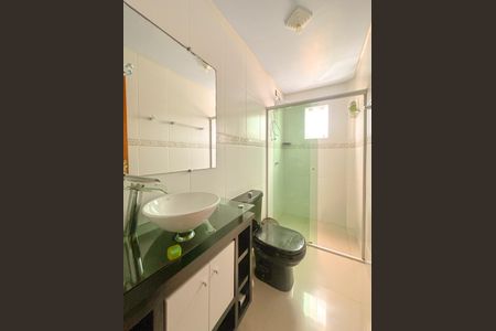 Apartamento para alugar com 77m², 2 quartos e 1 vagaBanheiro