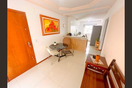 Apartamento para alugar com 77m², 2 quartos e 1 vagaSala