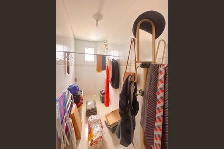 Apartamento para alugar com 77m², 2 quartos e 1 vagaCloset