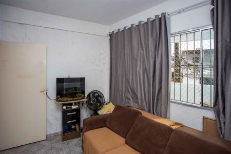 Casa à venda com 196m², 4 quartos e 2 vagasSala