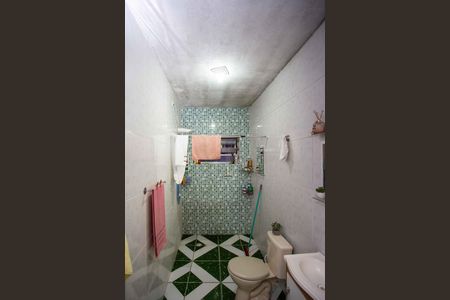 Casa à venda com 196m², 4 quartos e 2 vagasBanheiro