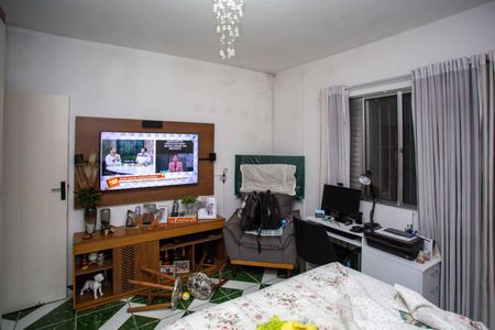 Casa à venda com 196m², 4 quartos e 2 vagasQuarto