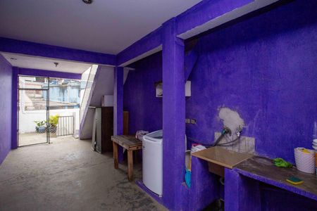 Casa à venda com 196m², 4 quartos e 2 vagasÁrea de Serviço