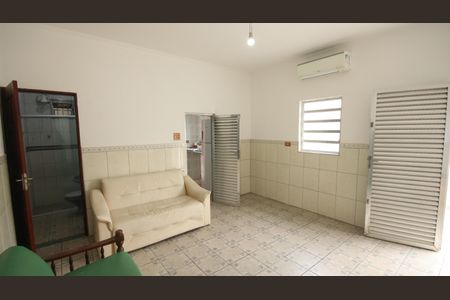 Casa para alugar com 175m², 1 quarto e 2 vagasSala