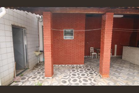 Casa para alugar com 175m², 1 quarto e 2 vagasQuintal