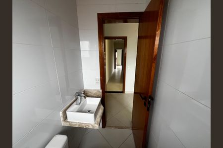 Casa à venda com 185m², 3 quartos e 3 vagasBanheiro da Suíte 3