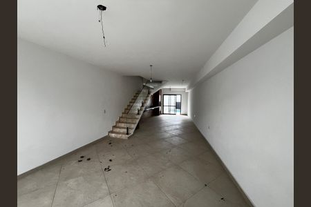 Casa à venda com 185m², 3 quartos e 3 vagasGaragem