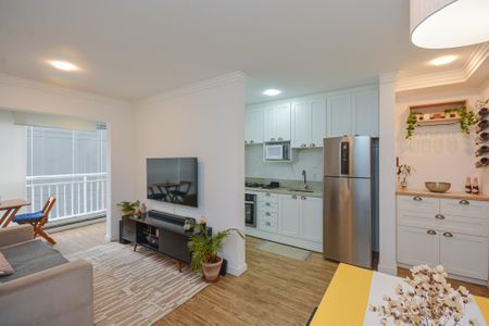 Sala de apartamento à venda com 2 quartos, 63m² em Vila Isa, São Paulo