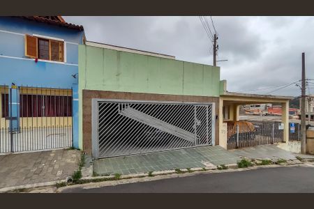 Casa à venda com 137m², 4 quartos e 2 vagasFachada