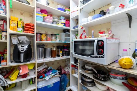 Casa à venda com 137m², 4 quartos e 2 vagasCozinha - Despensa