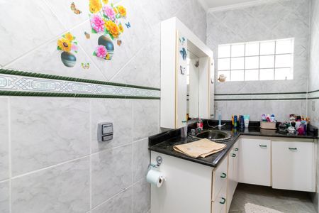 Casa à venda com 137m², 4 quartos e 2 vagasBanheiro da Suíte