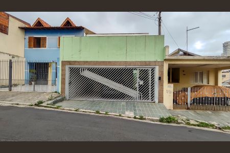 Casa à venda com 137m², 4 quartos e 2 vagasFachada