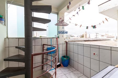 Casa à venda com 137m², 4 quartos e 2 vagasÁrea de Serviço Superior