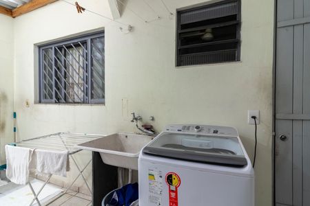 Casa à venda com 137m², 4 quartos e 2 vagasÁrea de Serviço